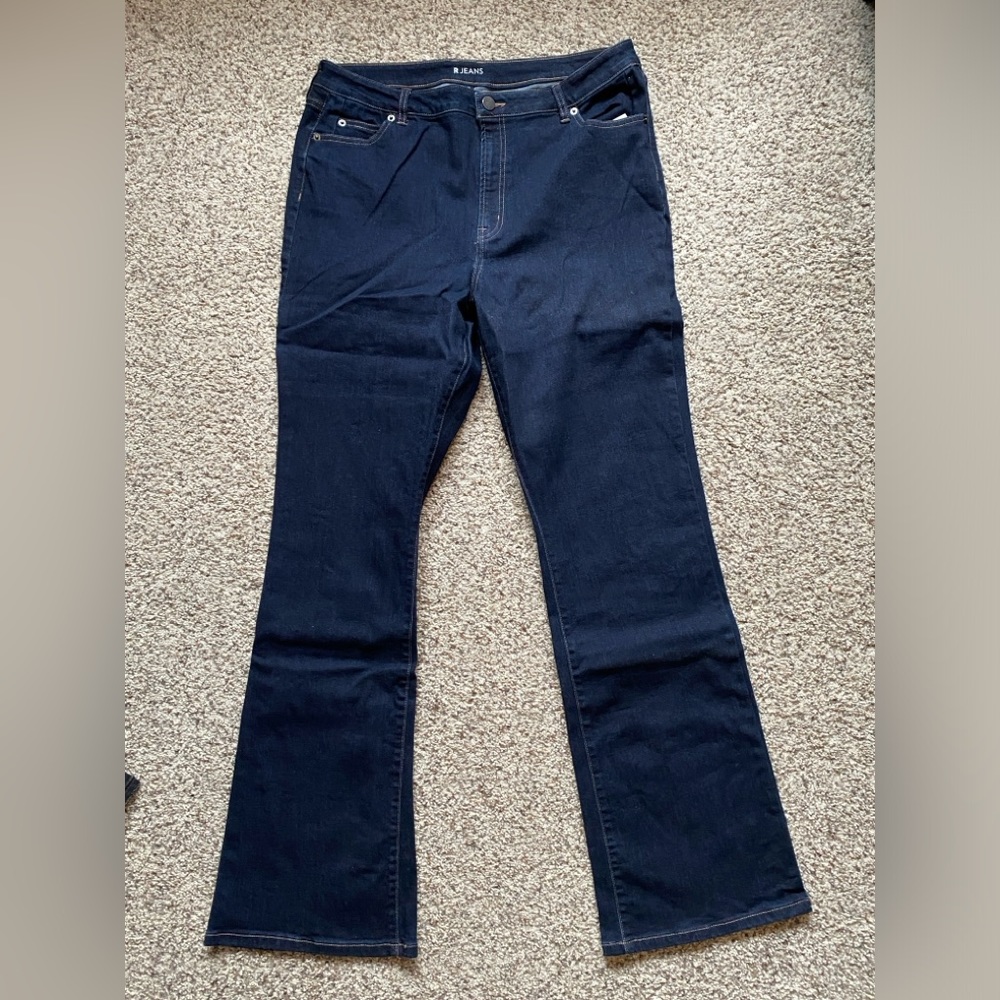(2 pairs) BNWOT Reitmans Jeans